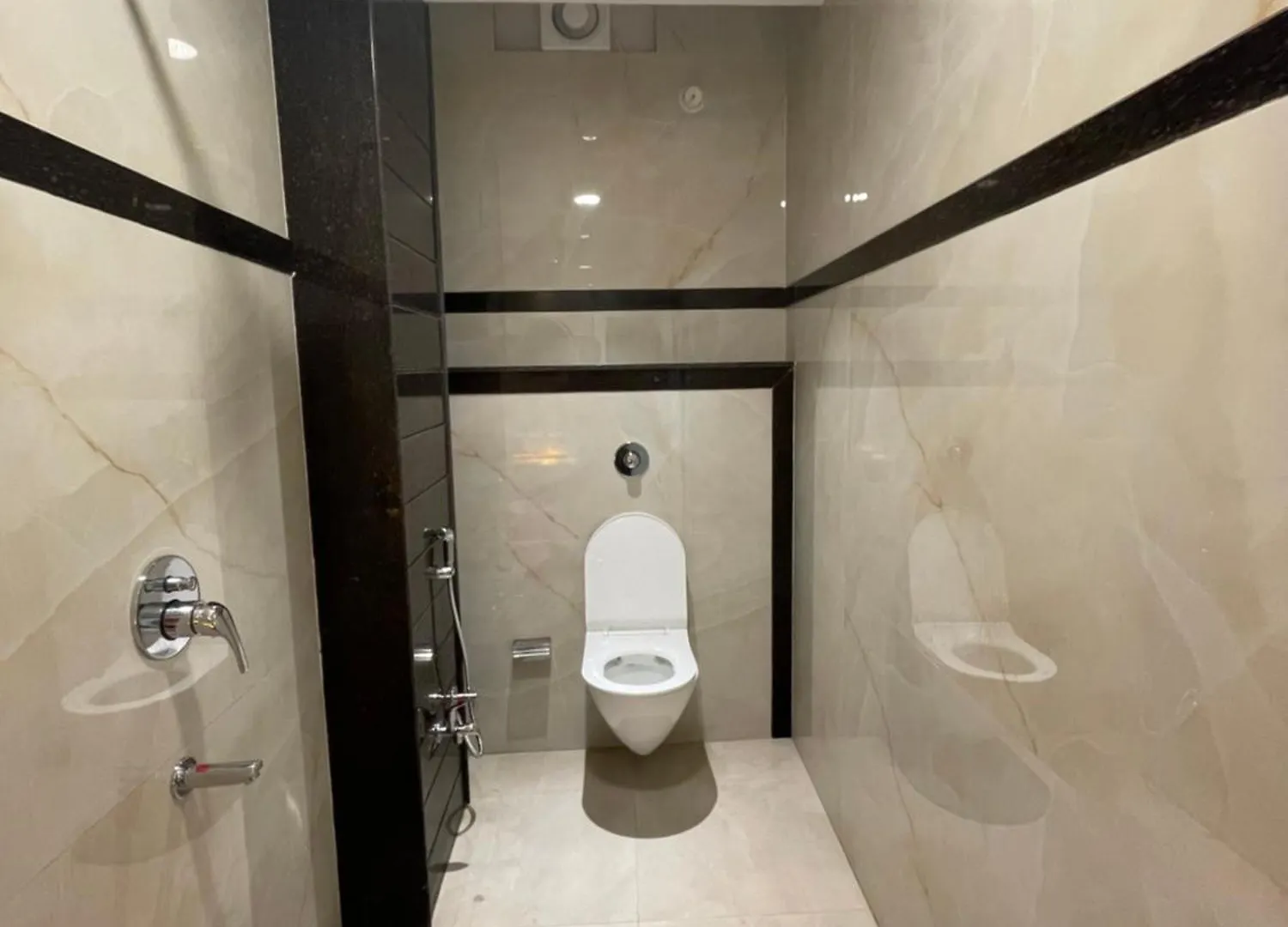 Vishwanath Inn Varanasi Hotel